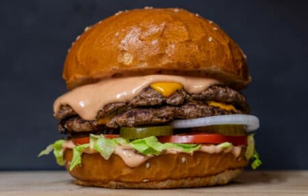 Burger1 Έρευνα: «Τρώτε δύο μπιφτέκια την εβδομάδα»