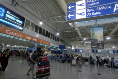 Elvenizelos 600x400 1 «Ελευθέριος Βενιζέλος»: Συναγερμός για βόμβα