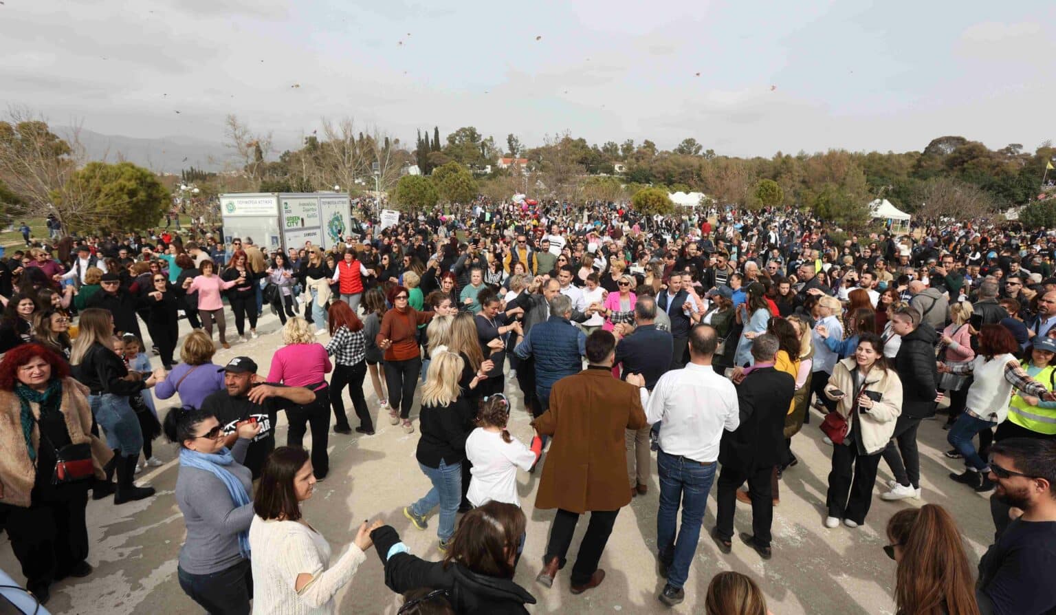 Photo koulouma 2 οκ Πλήθος κόσμου στη μεγάλη γιορτή της Περιφέρειας Αττικής για τα Κούλουμα στο Μητροπολιτικό Πάρκο Αντώνης Τρίτσης