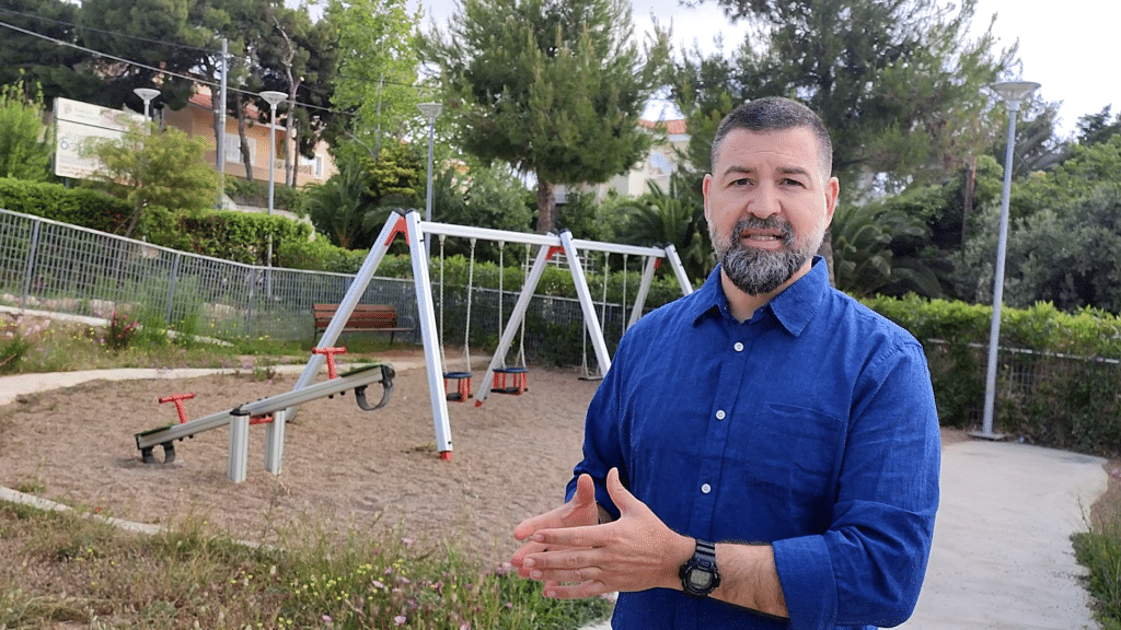 Επείγουσα έκκληση για την αποκατάσταση της παιδικής χαράς στο Ν. Βουτζά 4 unnamed 6 Επείγουσα έκκληση για την αποκατάσταση της παιδικής χαράς στο Ν. Βουτζά