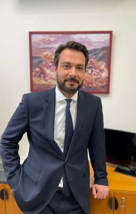 εικόνα 1 Τάσος Μπαρτζώκας για τις Πανελλήνιες εξετάσεις: «Αγκαλιάστε σφιχτά τα όνειρά σας και να 'στε σίγουροι ότι αργά ή γρήγορα θα σας δικαιώσουν»