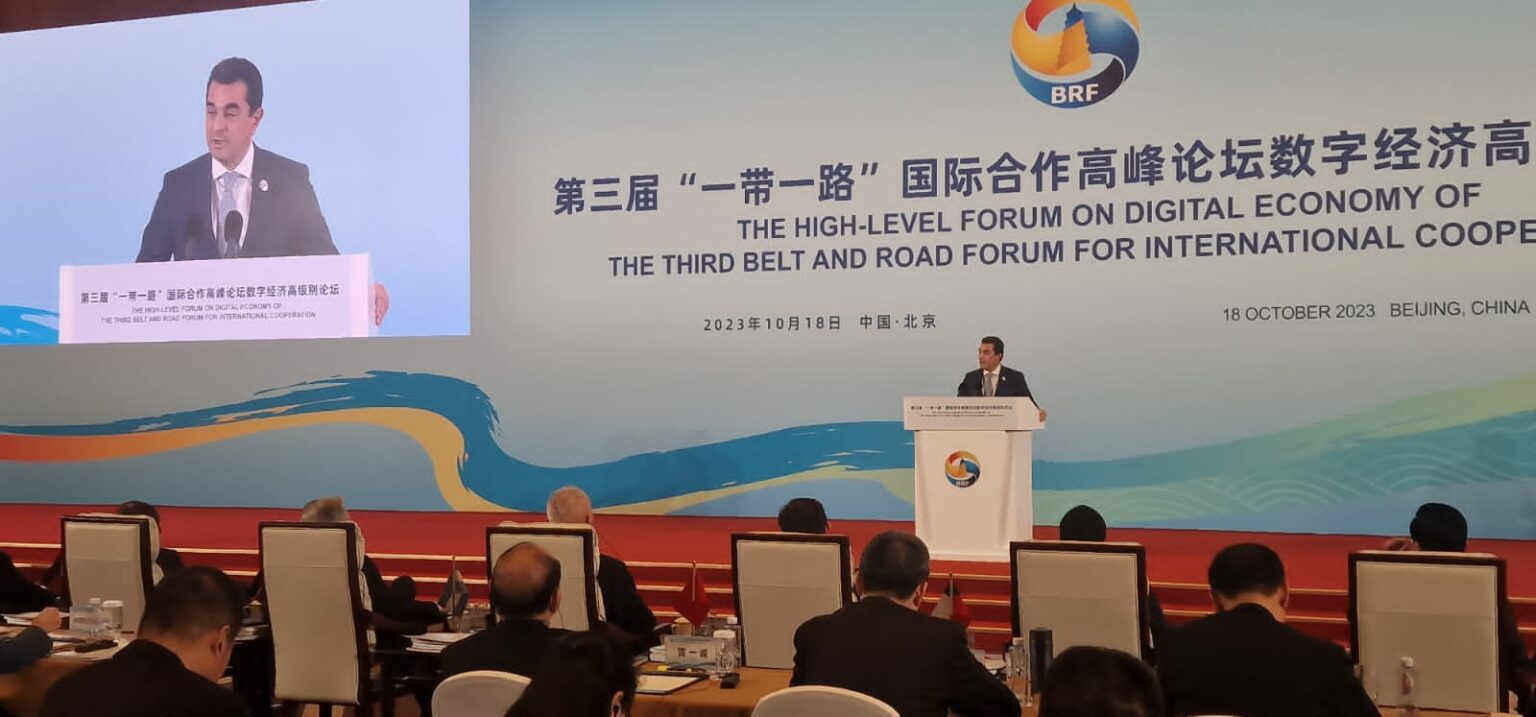 2 Σκρέκας Belt and Road Forum Στην Κίνα ο Κώστας Σκρέκας