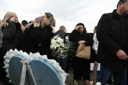 Τέμπη μνημόσυνο