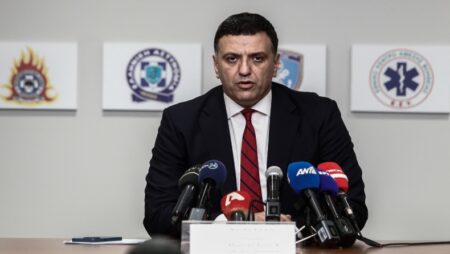 59291441 Βασίλης Κικίλιας: διάνοιξη αντιπυρικών ζωνών στα δάση μαζί με όλους τους φορείς.