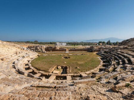arxtheatrSik 3 Αρχαίο θέατρο Σικυώνας. Η καρδιά µιας πόλης ξαναχτυπά
