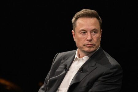 elon musk Elon Musk: Να επιβάλλονται ισόβια στους γιατρούς που κάνουν επεμβάσεις αλλαγής φύλου σε παιδιά!