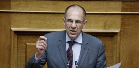 gerapetritis 1 Σκληρή απάντηση στα Σκόπια