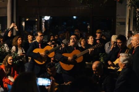 kantadesCITY Για 4η  εβδομάδα, το This is Athens – City Festival του Δήμου Αθηναίων. Το μεγαλύτερο ανοιξιάτικο Φεστιβάλ της Αθήνας «ταξιδεύει» στις γειτονιές της.