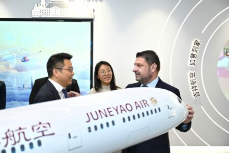 shangai 1 Στη Σαγκάη ο Νίκος Χαρδαλιάς για την ITΒ China 2024 - Συνάντηση με τη διοίκηση της Juneyao Airways