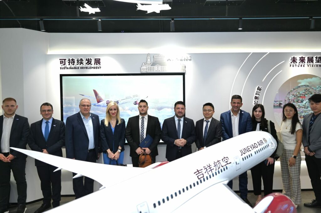 shangai 3 Στη Σαγκάη ο Νίκος Χαρδαλιάς για την ITΒ China 2024 - Συνάντηση με τη διοίκηση της Juneyao Airways
