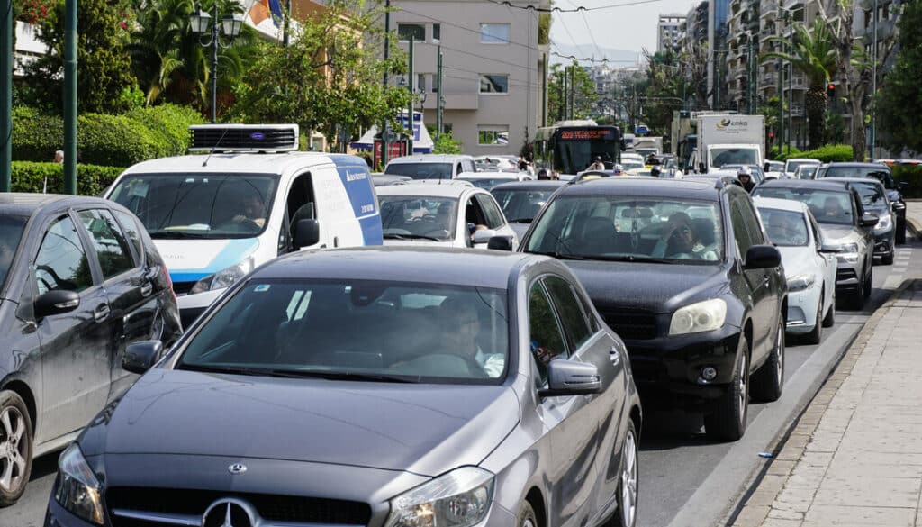 odigisi zesti Υπουργείο Μεταφορών: Συμβουλές για ασφαλή οδήγηση εν μέσω καύσωνα