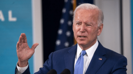 biden Τζο Μπάιντεν: Η ανατομία μιας πτώσης