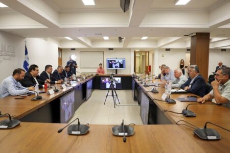 theodoikakoslivaniostzitzi2 1 ΥΠΑΝ: 27 εκατ. ευρώ στις Περιφέρειες από το ΠΔΕ για την καταβολή των ενισχύσεων των Αναπτυξιακών Νόμων