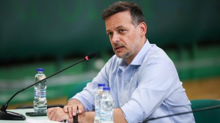 xaris doykas dhmotikh astynomia athina Ο Χάρης Δούκας έκρουσε τον κώδωνα κινδύνου στη σύσκεψη των Δημάρχων : «Οδηγούν τους Δήμους σε αδιέξοδο»