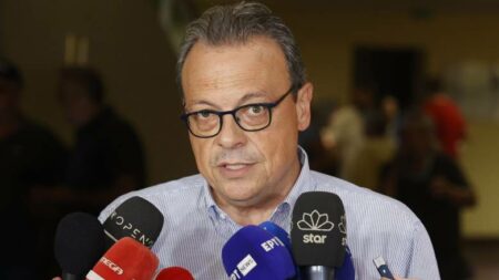 FAMELLOS Σωκράτης Φάμελλος : «Ο πρωθυπουργός υπέταξε την επιλογή υποψηφίου για την προεδρία στα κομματικά του προβλήματα»