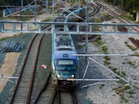 TRAIN Προειδοποίηση - φωτιά εργαζόμενων ΗΣΑΠ: Κυκλοφορούν επικίνδυνοι συρμοί του 1982