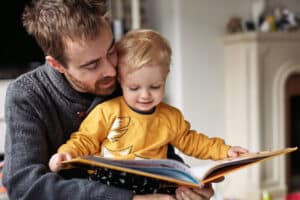 books parents Αμερικανική Ακαδημία Παιδιατρικής (AAP): Γονείς διαβάστε στα παιδιά σας βιβλία !