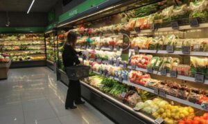 super market Ακρίβεια: Οι καταναλωτές προτιμούν την ιδιωτική ετικέτα στα προϊόντα και περιορίζουν την θέρμανση.