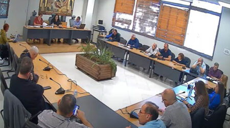 1000033396 Ραφήνα: Οργή για ανώνυμη επιστολή που διαβάστηκε από την Δήμαρχο στο ΔΣ και αφορούσε τους 22 εργαζόμενους του Δήμου!