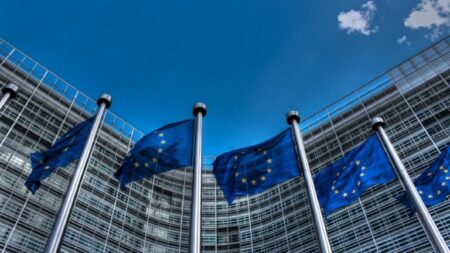 1000033851 Έγκριση του Μεσοπρόθεσμου δημοσιονομικού σχεδίου της Ελλάδας από την Κομισιόν και του προϋπολογισμού του 2025