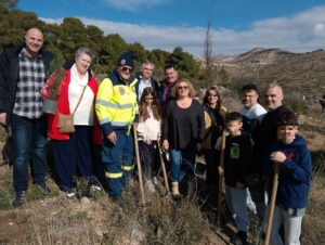 DENDROFYTEYSH 2025 Ο Δήμος Πεντέλης στην Εθελοντική Δενδροφύτευση του ΣΠΑΠ και του «Όλοι Μαζί Μπορούμε για το Περιβάλλον» για την ανάπλαση του Πεντελικού