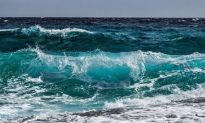 waves Η Θάλασσα ως Ενεργειακή Επαναστατική Πηγή: Εξερευνώντας τις Δυνατότητές της