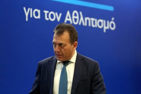 VROUTSIS 2 "Θα συνεχιστεί ομαλά το πρωτάθλημα μπάσκετ, με τις εγγυήσεις και των δύο ΚΑΕ" δήλωσε ο αναπληρωτής υπουργός Γιάννης Βρούτσης