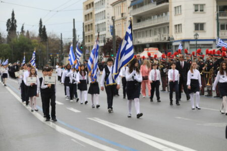 17428427501681462885718813353351 Ολοκληρώθηκε η μαθητική παρέλαση στο κέντρο της Αθήνας