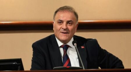 17430215119334536948140604225391 Αυτός είναι ο προσωρινός δήμαρχος Κωνσταντινούπολης -Νούρι Ασλάν.