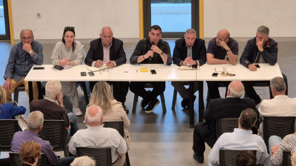 Ο Δήμαρχος Ελληνικού κατεβαίνει στις γειτονιές για έναν δημοκρατικό διάλογο 2 17466378025524804766478369565528 Ο Δήμαρχος Ελληνικού κατεβαίνει στις γειτονιές για έναν δημοκρατικό διάλογο
