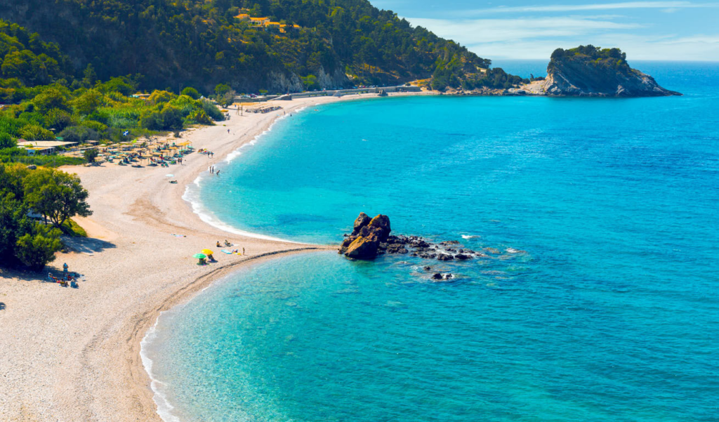 image 1 Η Σάμος κερδίζει τη διεθνή προσοχή: Στην κορυφή των ελληνικών προορισμών με καθαρές παραλίες και ιστορική αίγλη