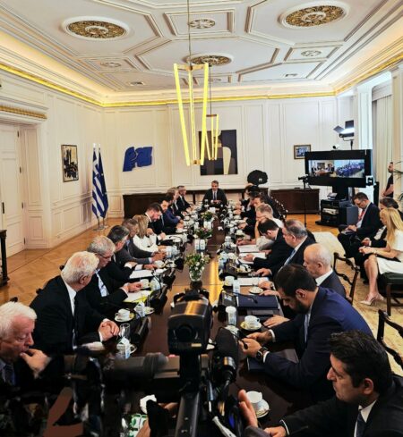 mitsotakisxatzimarkosprofil 1 Το Εθνικό Πρόγραμμα Ανάπτυξης 2026-2030 στη συνάντηση των 13 Περιφερειαρχών της χώρας με τον Μητσοτάκη
