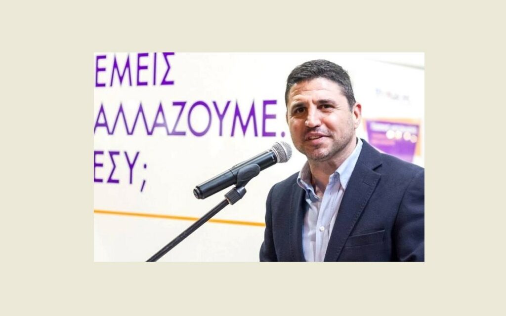 MYLONAKHS Υπό κατάληψη τελεί από το πρωί το Δημαρχείο Αγίας Παρασκευής, από τους εργαζόμενους του δήμου.