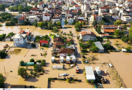 image 1 Τέξας : 59 οι νεκροί, ανάμεσά τους 21 παιδιά-Ζώνη μείζονος καταστροφής ανακηρύχθηκε η κομητεία Κερ