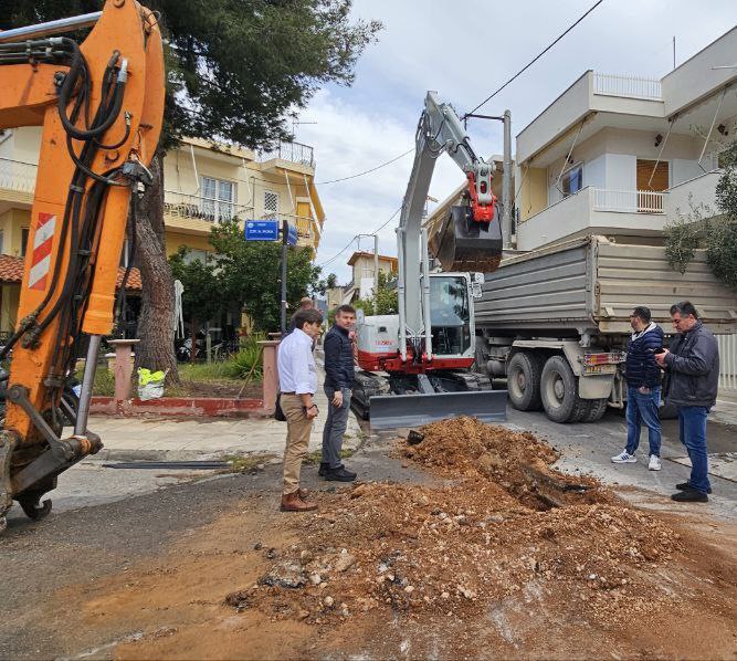 O Δήμαρχος Μάνδρας Αρμόδιος Δρίκος στο OnCamera.gr: «Η Μάνδρα γίνεται παράδειγμα ανθεκτικής πόλης για όλη την Αττική - Η τραγωδία του 2017 δεν θα ξεχαστεί ποτέ» 5 01 1 O Δήμαρχος Μάνδρας Αρμόδιος Δρίκος στο OnCamera.gr: «Η Μάνδρα γίνεται παράδειγμα ανθεκτικής πόλης για όλη την Αττική - Η τραγωδία του 2017 δεν θα ξεχαστεί ποτέ»
