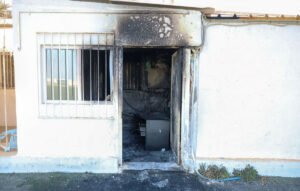 Μεταφορά εγκαυματιών από φωτιά στα αποδυτήρια γηπέδου Αμμουδάρας