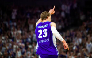 EuroBasket 2025: Δύσκολη νίκη για τη Φινλανδία απέναντι στη Σουηδία