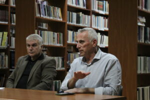 Β. Καραβάκος: Αμφισβητεί τους πανεπιστημιακούς της πόλης