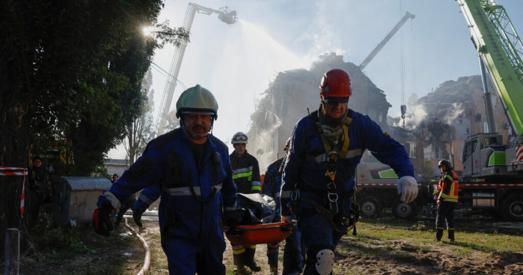 Ουκρανία: 23 νεκροί από τις ρωσικές επιθέσεις στο Κίεβο 7 Ουκρανία: 23 νεκροί από τις ρωσικές επιθέσεις στο Κίεβο
