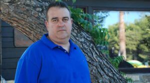 Σπύρος Λουκάτος: Αξιοπρέπεια ή Υποταγή στην Απόφαση