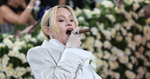 Η Μαντόνα επιστρέφει στη Warner Records με νέο άλμπουμ το 2026