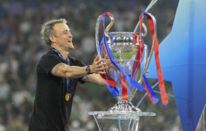 Ατύχημα με ποδήλατο για τον Λουίς Ενρίκε, νοσηλεύεται