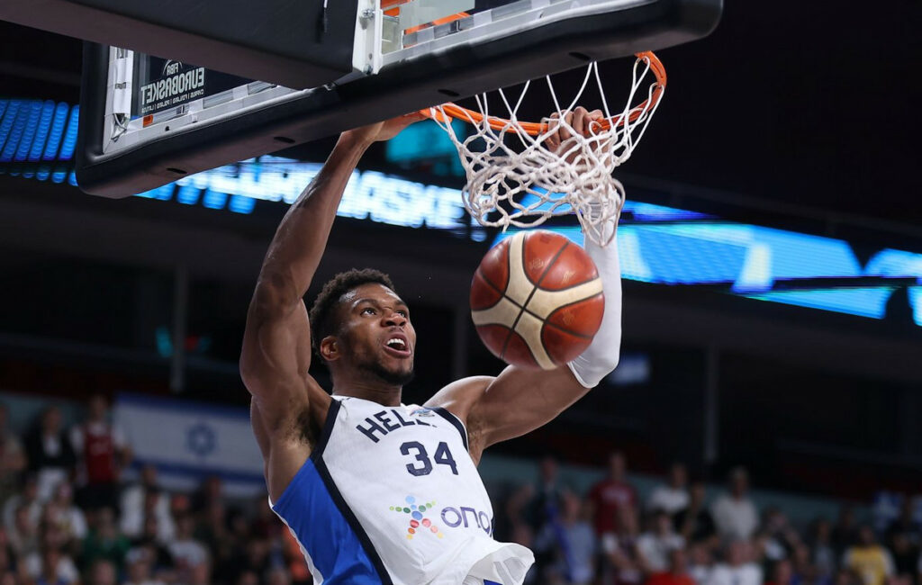 Η Ελλάδα προκρίθηκε στα ημιτελικά του EuroBasket με Γιάννη Αντετοκούνμπο 4 Η Ελλάδα προκρίθηκε στα ημιτελικά του EuroBasket με Γιάννη Αντετοκούνμπο