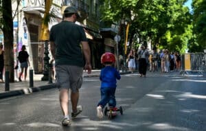 Γιορτή στην οδό Αθηνάς: Μια Αθήνα χωρίς αυτοκίνητα