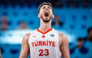 Σενγκούν: Το μήνυμα του μετά τον τελικό του EuroBasket – «Η μάχη για τη σημαία μας είναι η μεγαλύτερη υπερηφάνιά μου»