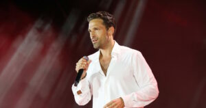 Κωνσταντίνος Αργυρός: Στη συναυλία του στη Θεσσαλονίκη παρακολούθησε την Εθνική μπάσκετ