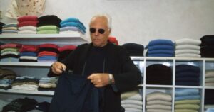 Τζόρτζιο Αρμάνι: Το φόρεμα που σχεδίασε για την πριγκίπισσα Νταϊάνα αλλά δεν πρόλαβε να το φορέσει