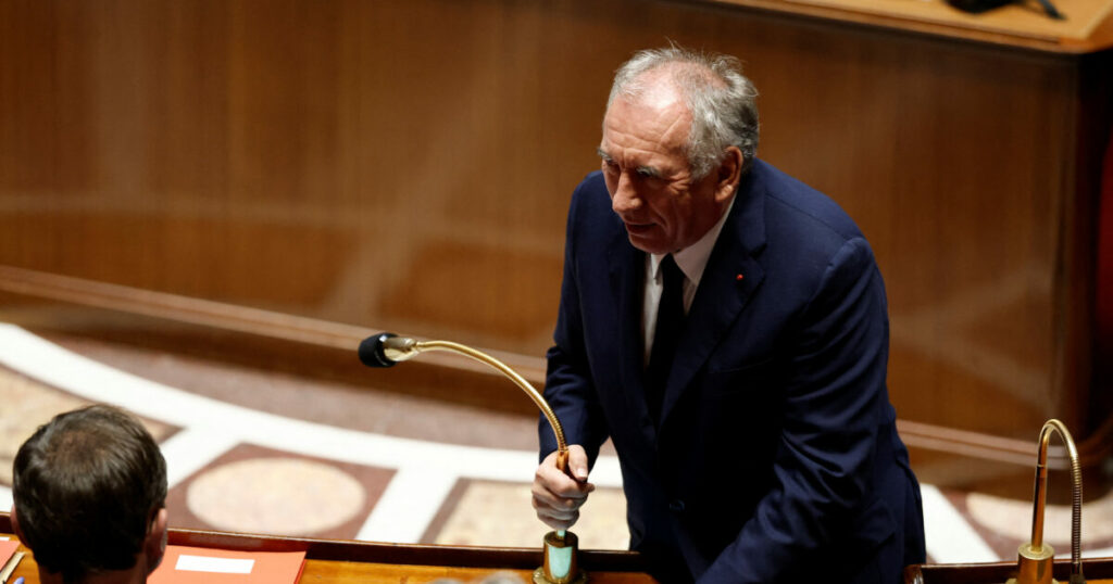 Πολιτική αναταραχή στη Γαλλία: Πτώση της κυβέρνησης Μπαϊρού και οι προοπτικές του Μακρόν 1 Πολιτική αναταραχή στη Γαλλία: Πτώση της κυβέρνησης Μπαϊρού και οι προοπτικές του Μακρόν