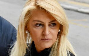 Θλίψη για τον θάνατο της κόρης της Μπέσσυς και του Διαμαντή Λαιμού