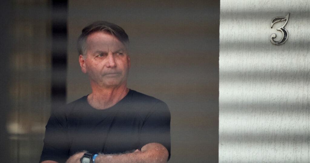 Ντόναλντ Τραμπ: Έκπληκτος από την καταδίκη του Ζαΐρ Μπολσονάρο